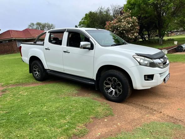 isuzu kb 300