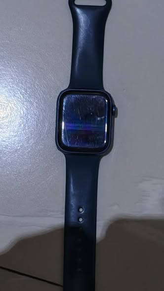 A picture of Apple watch series 7 gps plus cellular 45mm