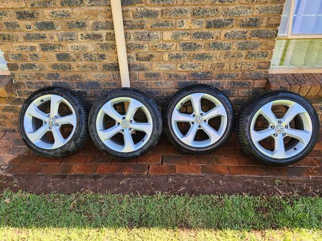 bakkies A.