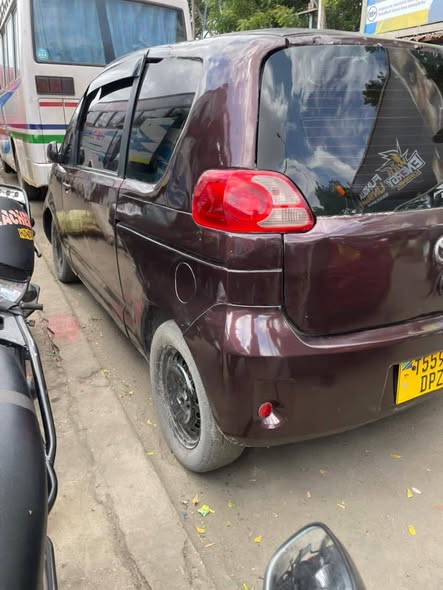 A picture of TOYOTA Porte