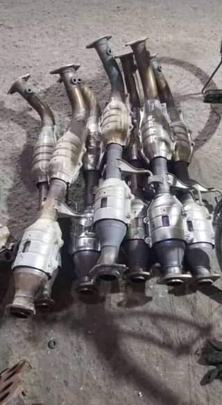 A picture of Silencer and catalyst