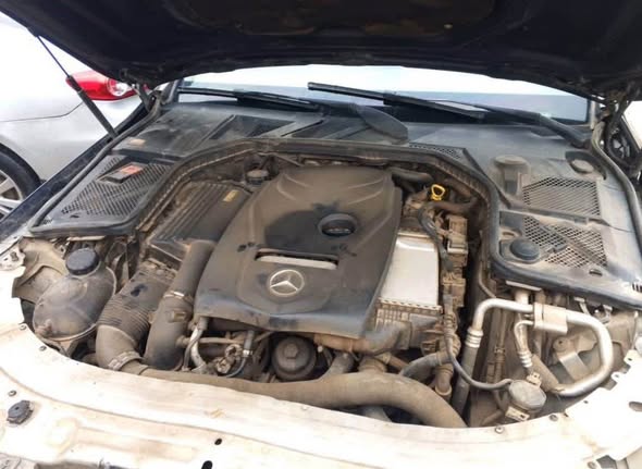A picture of 2015 Mercedes Benz C300 perfect condition abuja deal 0906 415