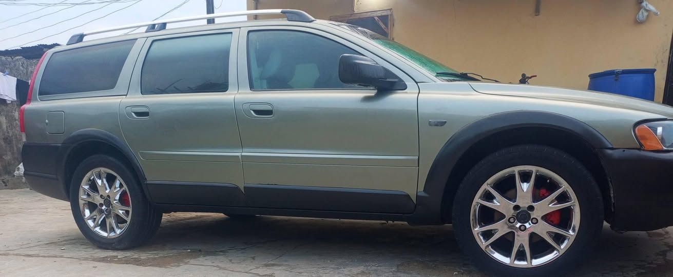 A picture of 2006 Volvo v70