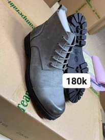 A picture of Shoes