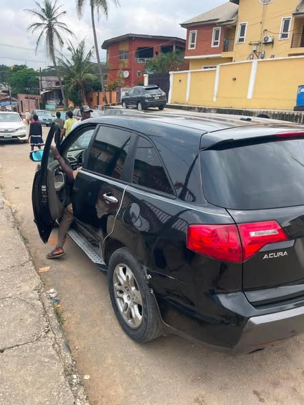 A picture of Acura MDX 2008