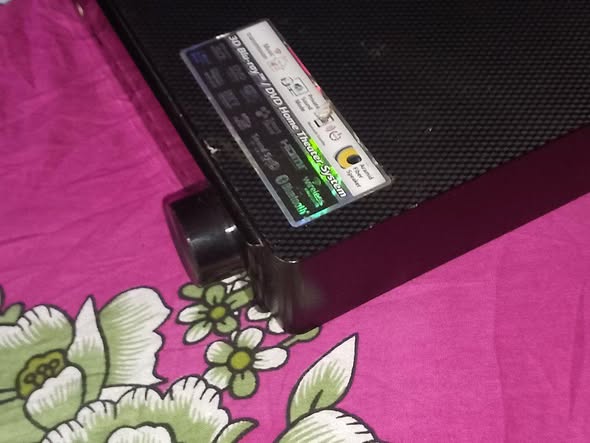 A picture of LG SMART HOMETHEATER 3D BLUETOOTH NETFLIX YOUTUBE