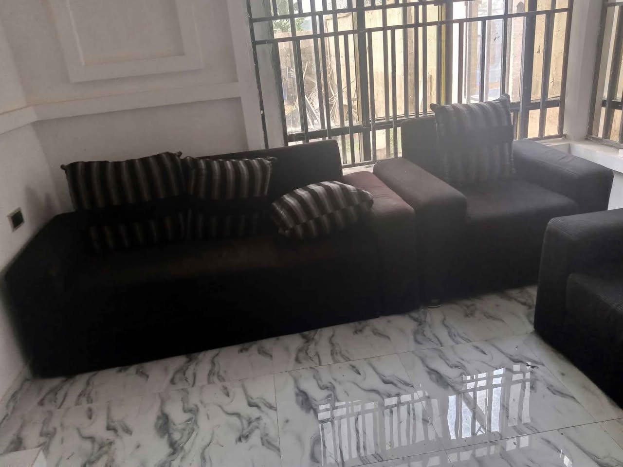 A picture of Set of chair