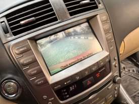 A picture of Lexus is250