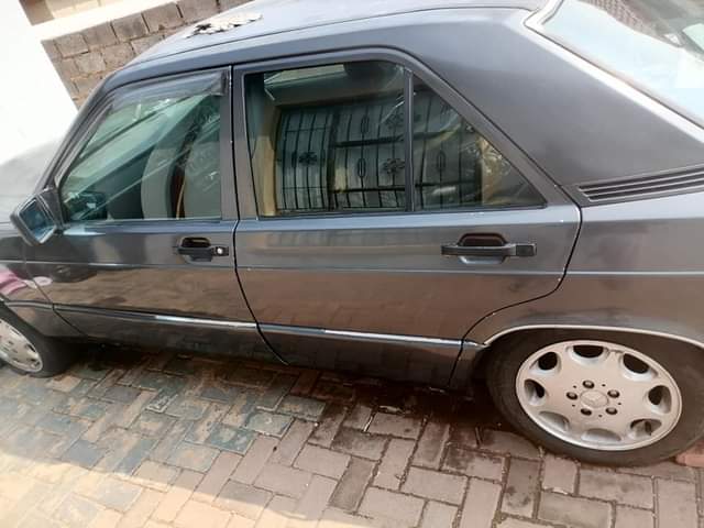 mercedes benz 190e