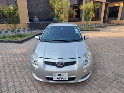toyota auris