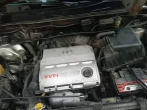 A picture of Neatly Used 2005 Model Toyota Highlander Needs small body work