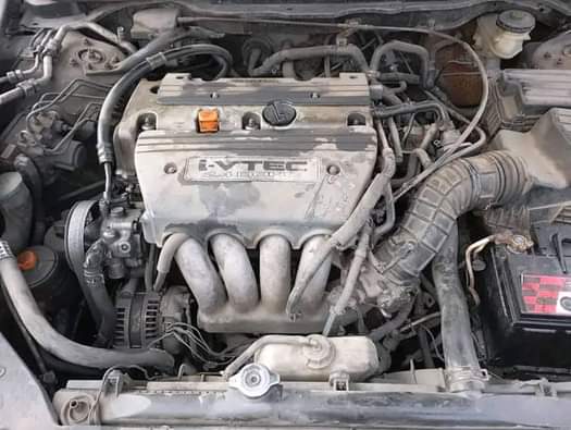 A picture of Honda Accord Eod Engine is smoking Gear transmission is good