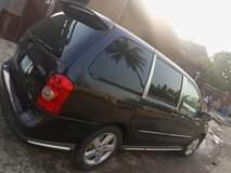 A picture of Mazda mpv 05