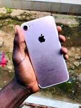 A picture of iPhone 7 256gb at 290k