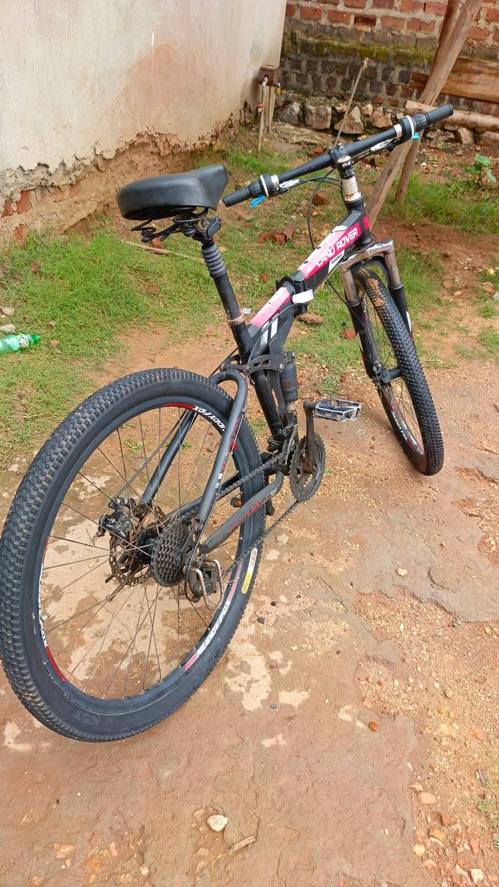 A picture of Land Rover bike