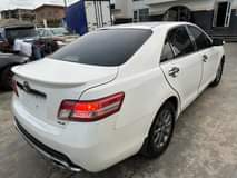 A picture of Clean in and out Toyota Camry XLE 2010 Keyless leather