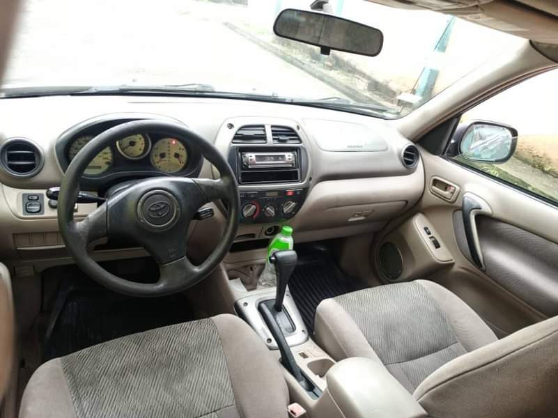 A picture of 2005 Toyota RAV4 with sound Engine and Smooth Automatic Transmission