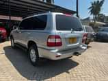 A picture of TOYOTA LANDCRUISER VX