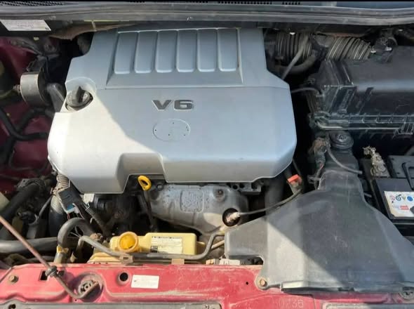 A picture of Toyota Sienna 2007 0706 969 4840