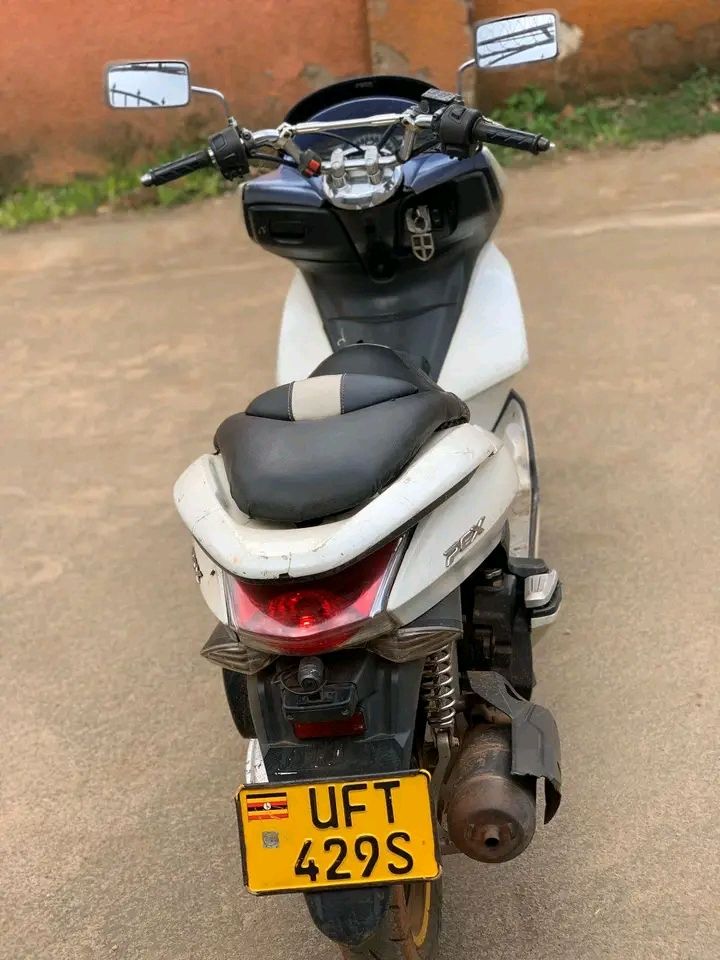 A picture of Scoter 4 5m 0756358601 0774586964