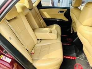 A picture of Super Sharp Neatly Used 2013 Buy Drive Toyota Avalon With