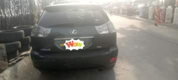 A picture of Lexus rx33