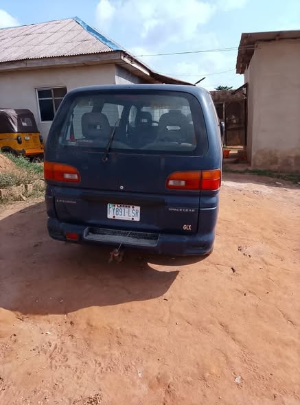 A picture of Mitsubishi bus