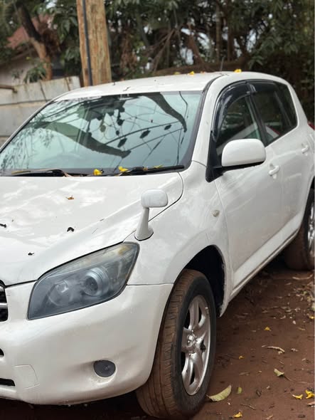 A picture of RAV4 22m