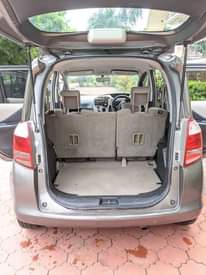 A picture of TOYOTA RACTIS