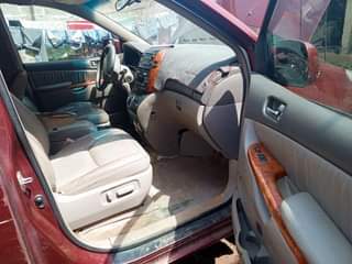 A picture of The vehicle gearbox need replacement Aside that every other thing