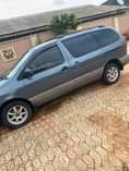 A picture of Toyota Sienna 2002 model Engine and gear perfect Ac perfect