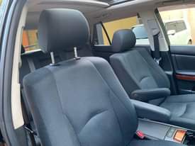 A picture of Toyota Harrier 2012