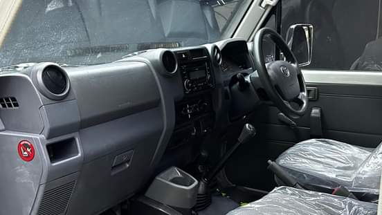 A picture of 2017 TOYOTA LAND CRUISER