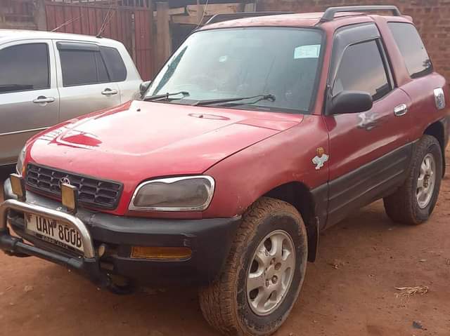 A picture of Toyota RAV4 short 6m