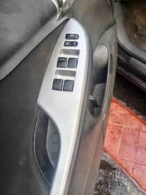 A picture of Toyota Corolla 012