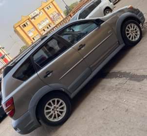 A picture of Pontiac vibe 04 direct partially painted engine and gear and