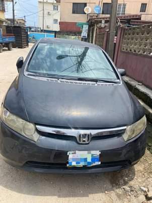 A picture of Honda Civic 08