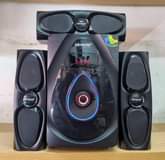 A picture of Nauza redio kubwa mzik mnene voliume 98 Bei 125 0689319654