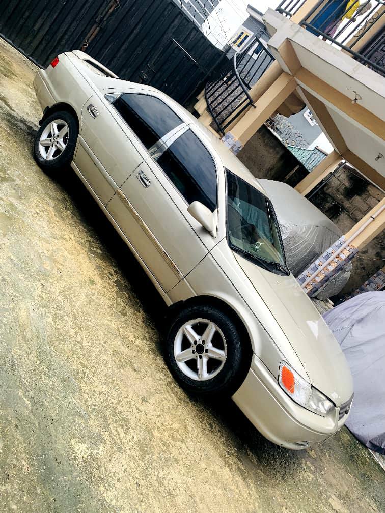 A picture of Toyota camry 2001