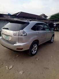 A picture of LEXUS RX330 V6 FIRST USER FIRST BODY