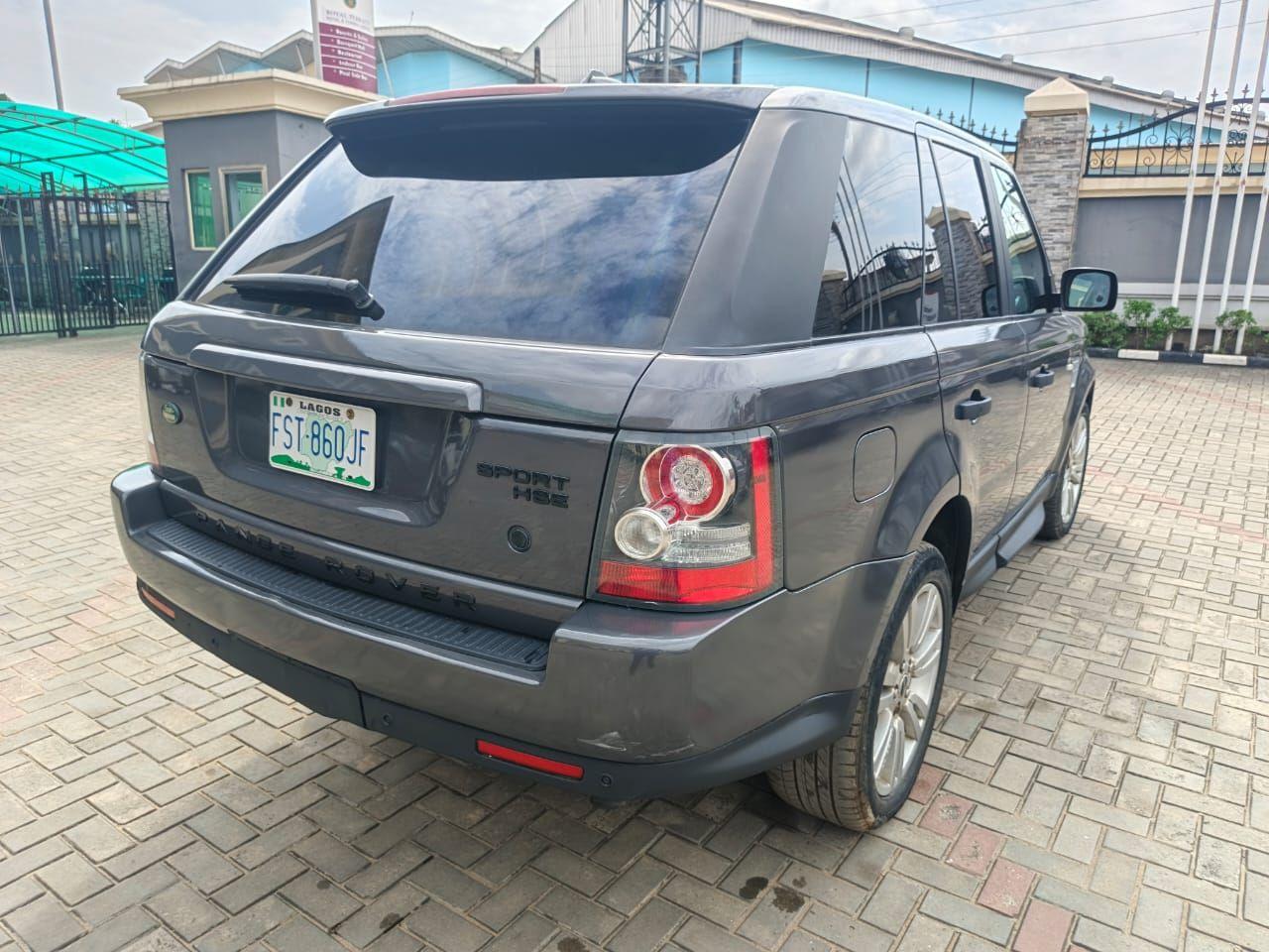A picture of 2010 Range Rover sport 2010