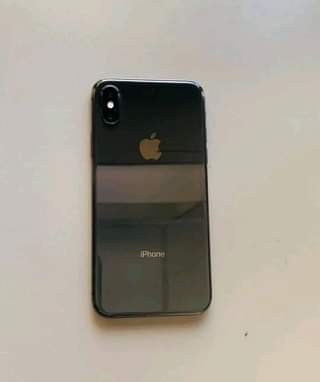 A picture of IPHONE X