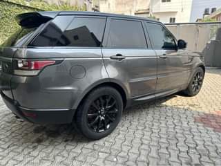 A picture of Range Rover 2015