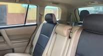 A picture of Very clean 2008 highlander 3 row leather seat with reverse