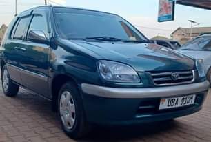 A picture of Toyota raum