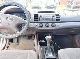 A picture of 2005 TOYOTA Camry 111
