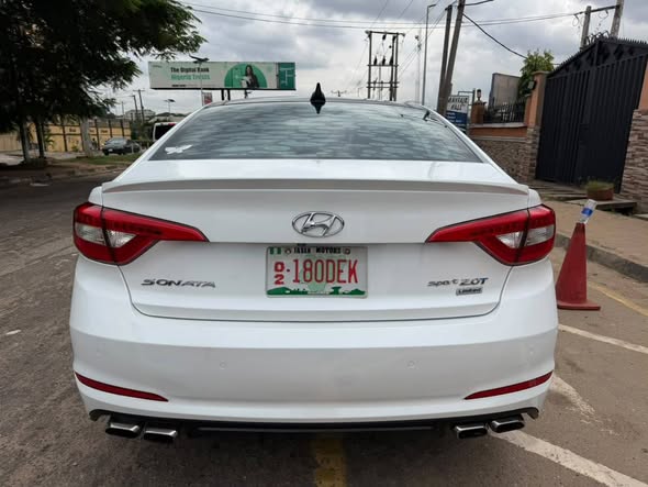 A picture of Hyundai sonata sport 2015 model