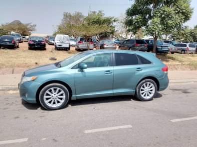 A picture of Super Clean 2010 Toyota Venza for quick Grab everything is
