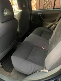 A picture of 2004 Toyota RAV4