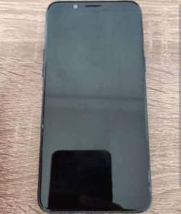 A picture of Oppo A83
